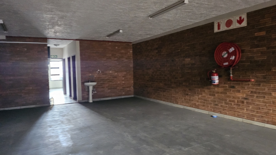 To Let commercial Property for Rent in Hennopspark Gauteng