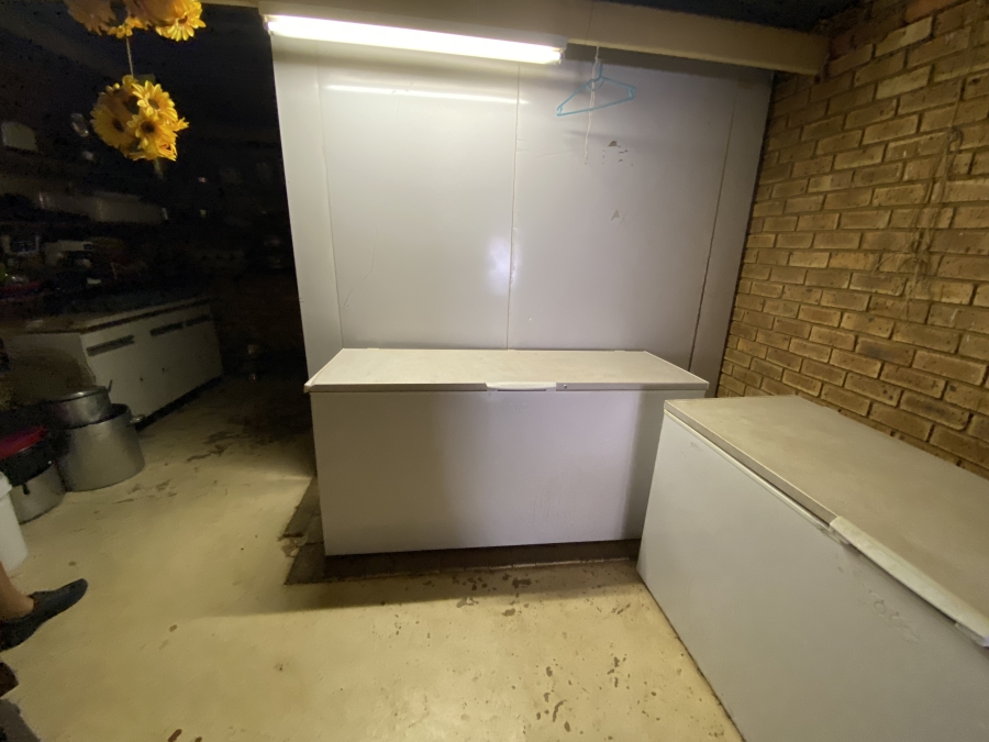 Commercial Property for Sale in Kameeldrift East Gauteng