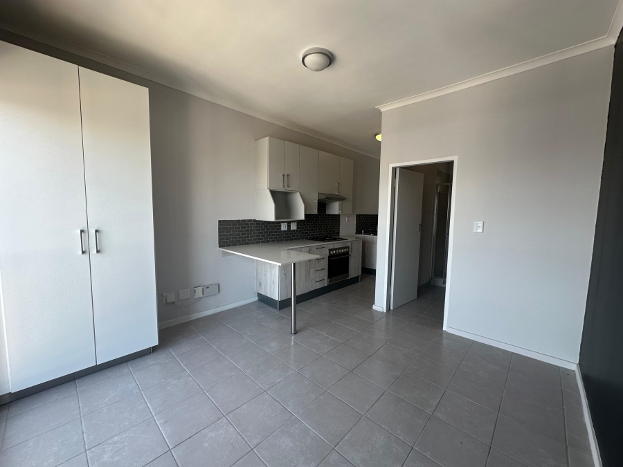 1 Bedroom Property for Sale in Grand Central Gauteng