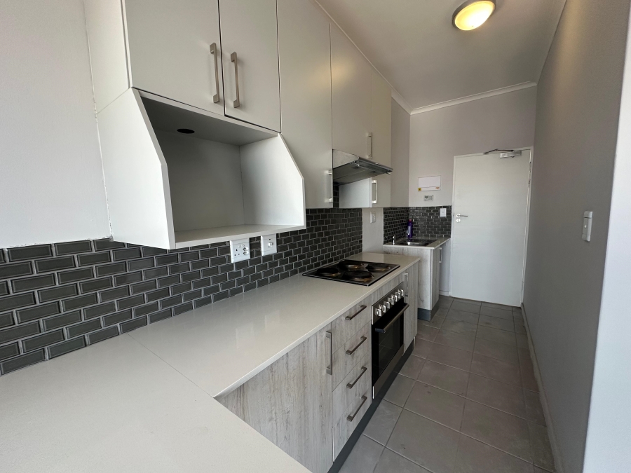 1 Bedroom Property for Sale in Grand Central Gauteng