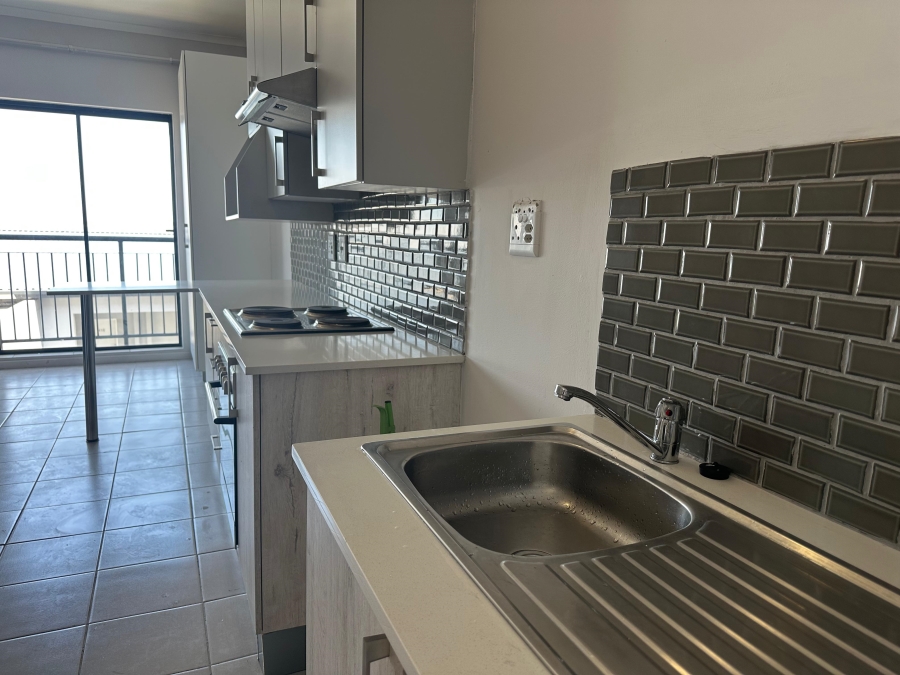1 Bedroom Property for Sale in Grand Central Gauteng