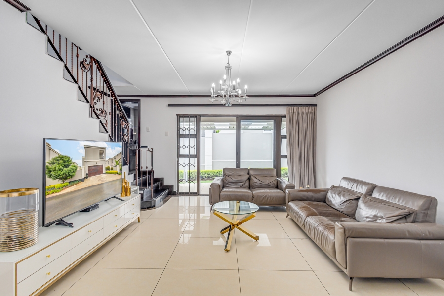 To Let 3 Bedroom Property for Rent in Fourways Gauteng