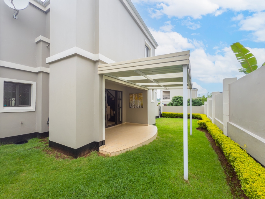 To Let 3 Bedroom Property for Rent in Fourways Gauteng