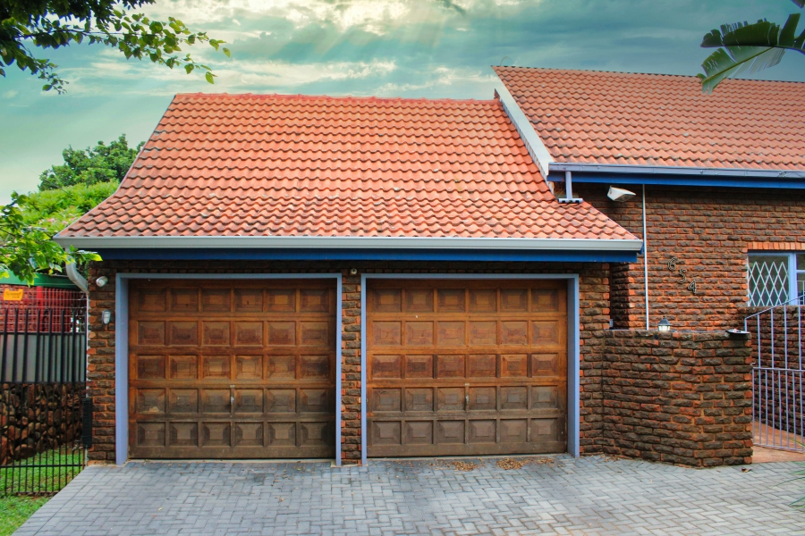 3 Bedroom Property for Sale in Garsfontein Gauteng