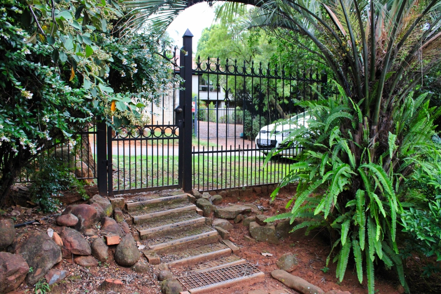 3 Bedroom Property for Sale in Garsfontein Gauteng