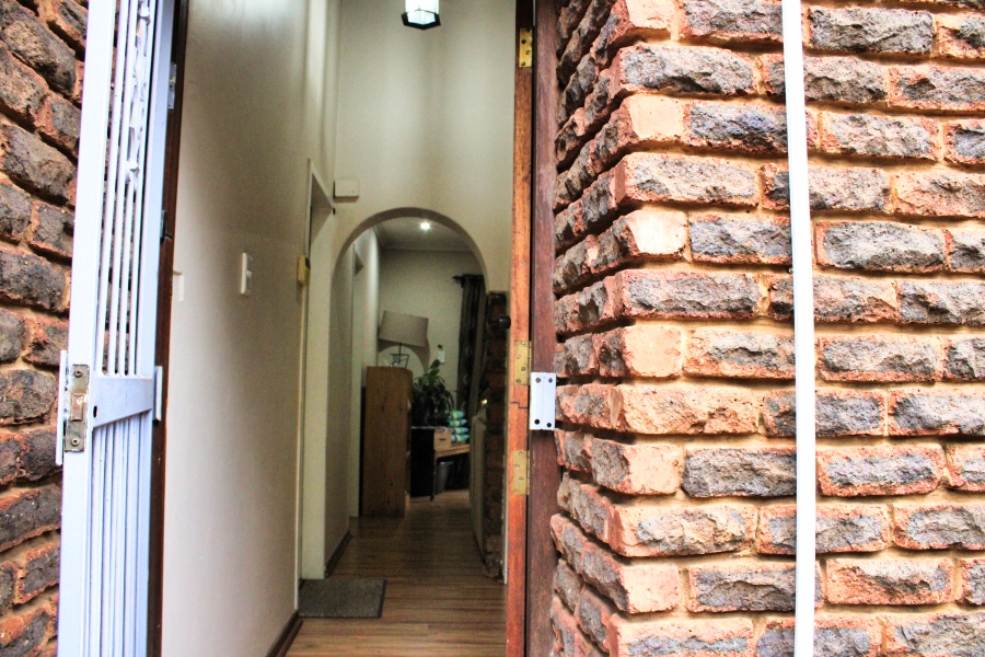 3 Bedroom Property for Sale in Garsfontein Gauteng