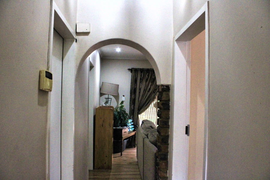 3 Bedroom Property for Sale in Garsfontein Gauteng