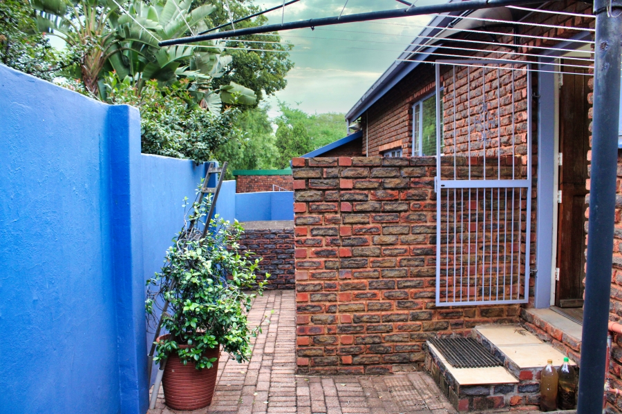 3 Bedroom Property for Sale in Garsfontein Gauteng