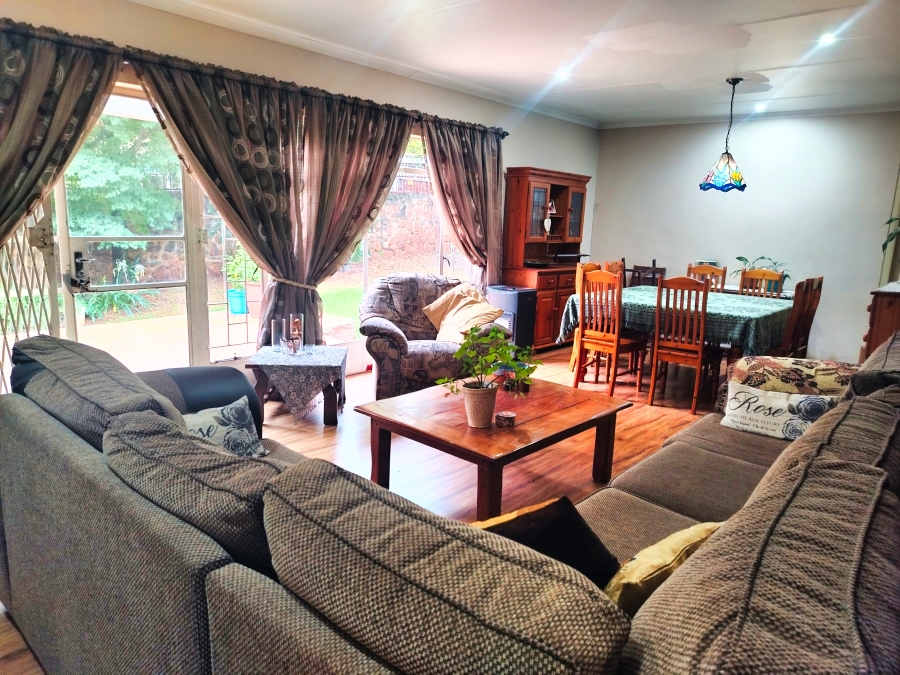 3 Bedroom Property for Sale in Garsfontein Gauteng