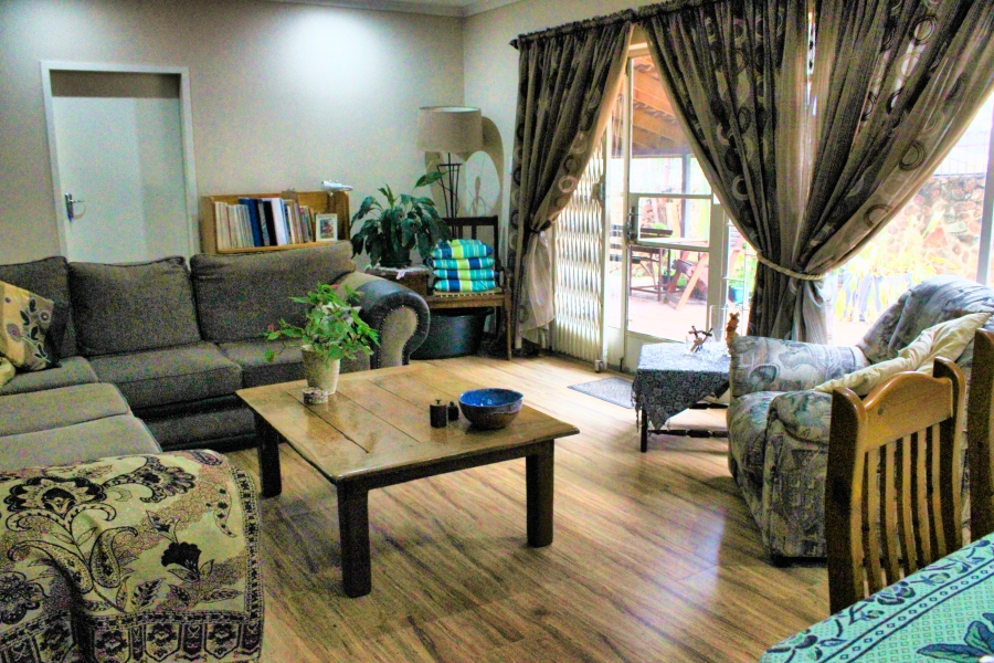 3 Bedroom Property for Sale in Garsfontein Gauteng