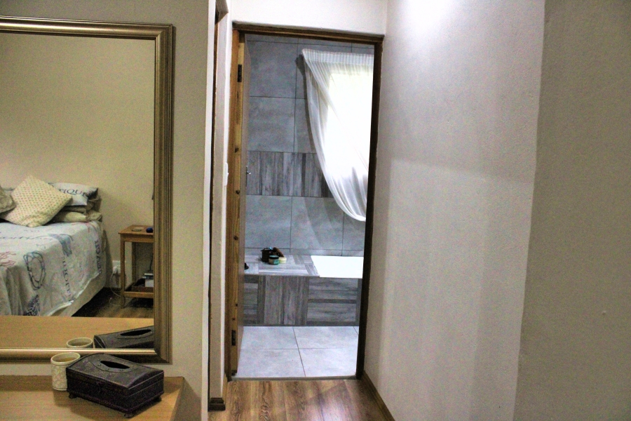 3 Bedroom Property for Sale in Garsfontein Gauteng