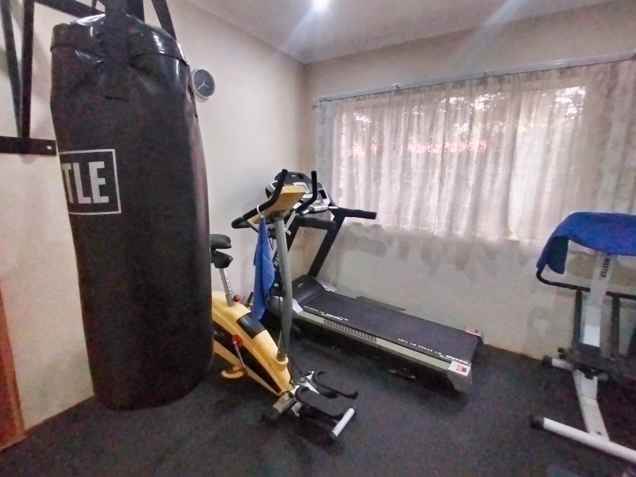 3 Bedroom Property for Sale in Garsfontein Gauteng