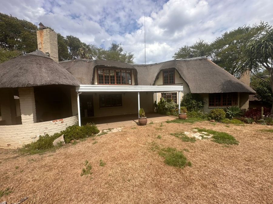 4 Bedroom Property for Sale in Glen Austin Gauteng