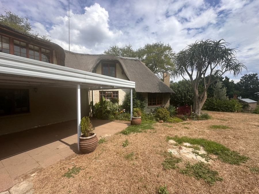 4 Bedroom Property for Sale in Glen Austin Gauteng