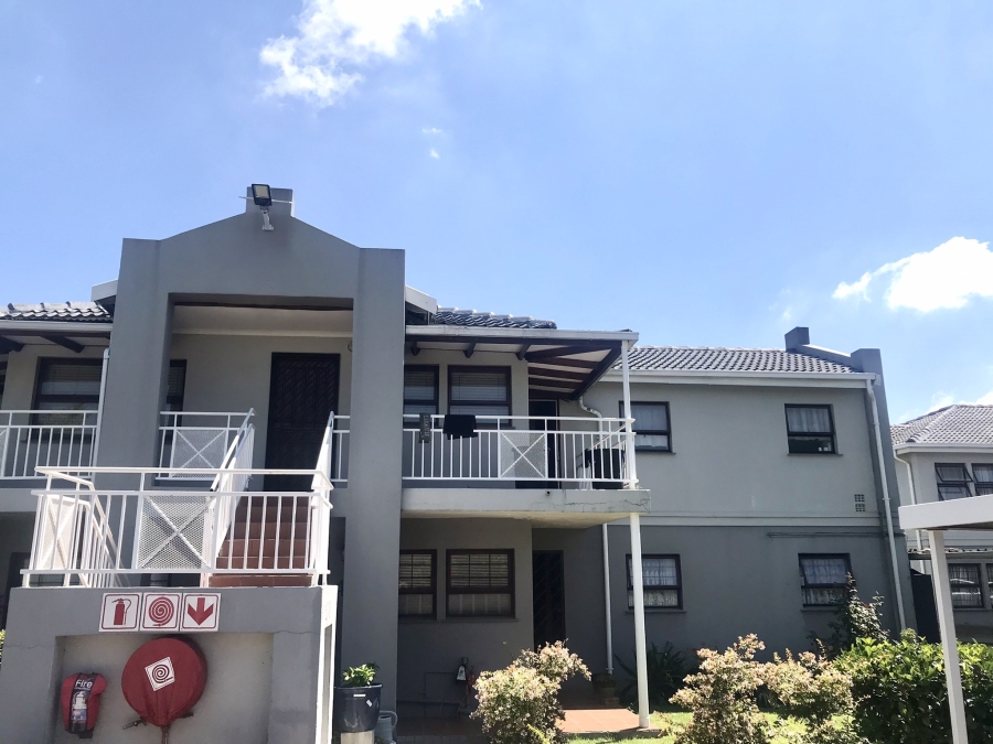 1 Bedroom Property for Sale in Lakefield Gauteng