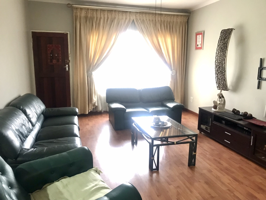 3 Bedroom Property for Sale in Mackenzie Park Gauteng