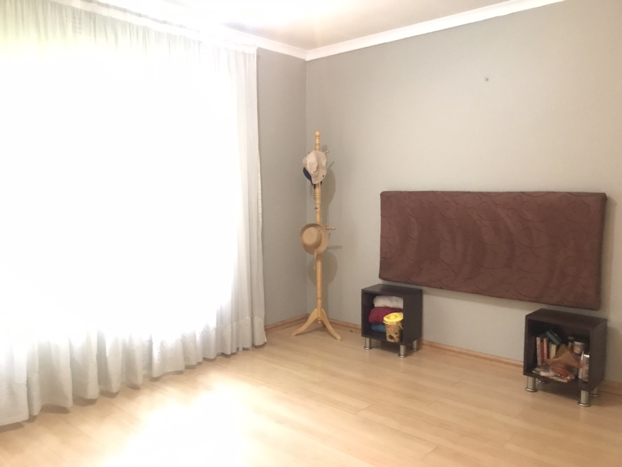 3 Bedroom Property for Sale in Mackenzie Park Gauteng