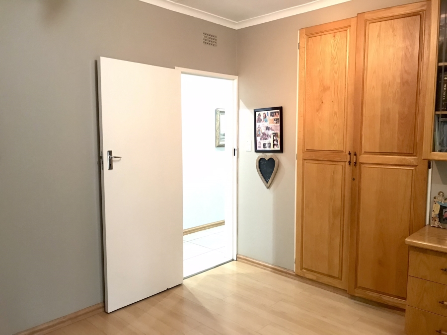 3 Bedroom Property for Sale in Mackenzie Park Gauteng