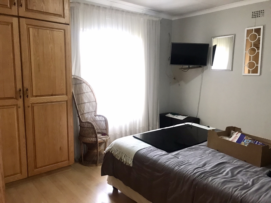 3 Bedroom Property for Sale in Mackenzie Park Gauteng