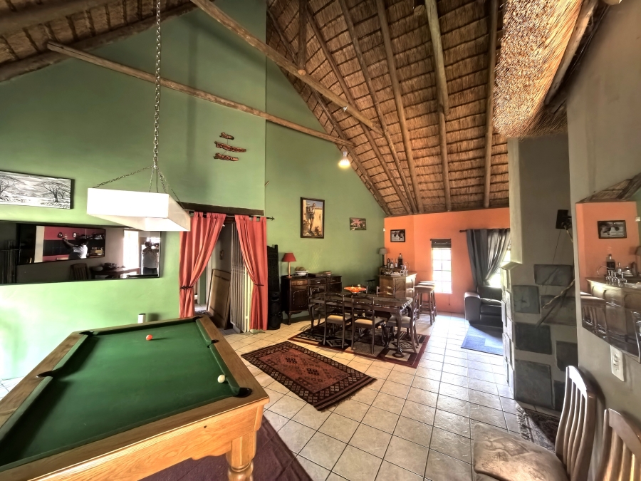 5 Bedroom Property for Sale in Laezonia Gauteng