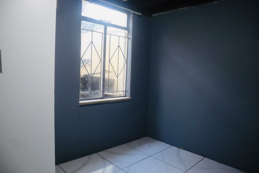 13 Bedroom Property for Sale in Bezuidenhout Valley Gauteng