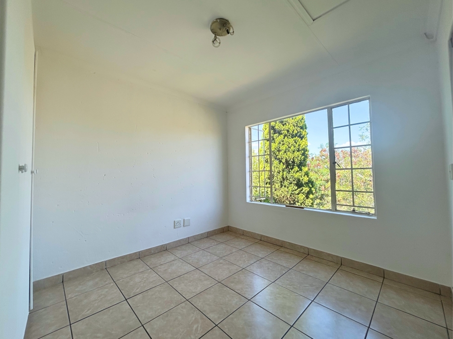 3 Bedroom Property for Sale in Amberfield Gauteng