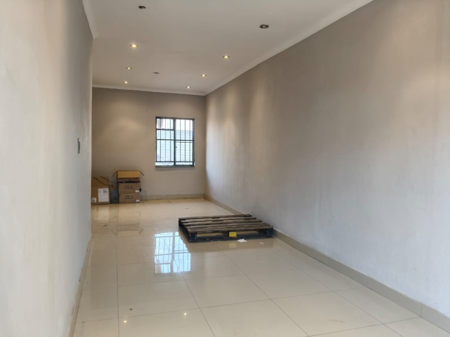 To Let commercial Property for Rent in Eldoraigne Gauteng