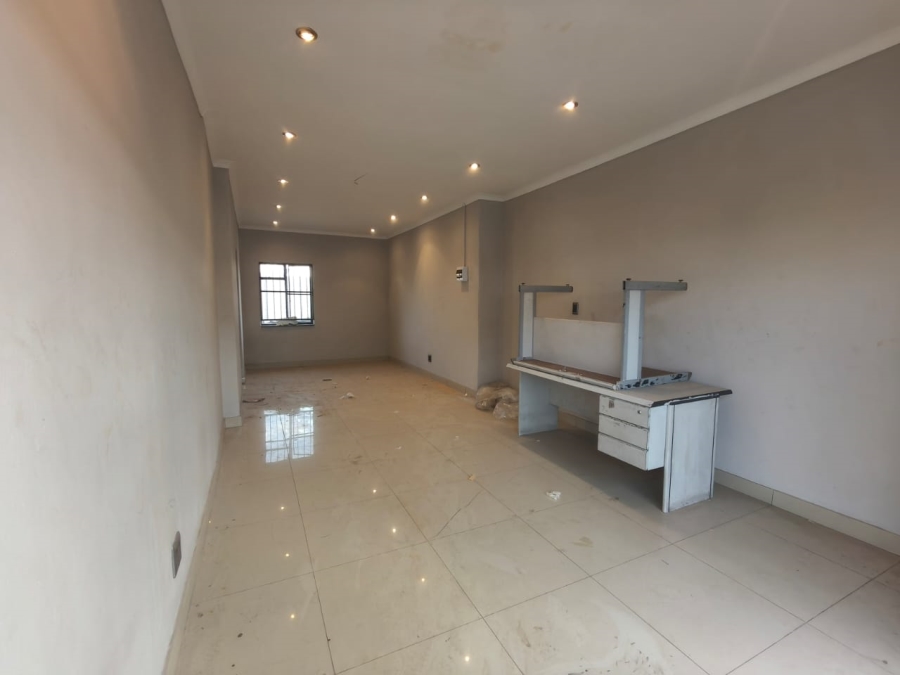 To Let commercial Property for Rent in Eldoraigne Gauteng