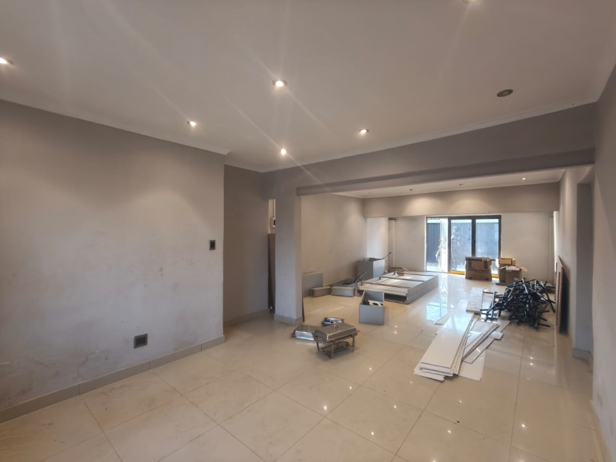 To Let commercial Property for Rent in Eldoraigne Gauteng