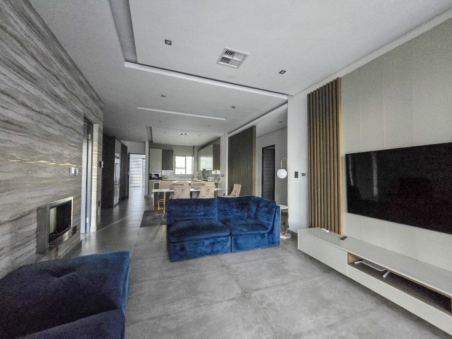 To Let 3 Bedroom Property for Rent in Rosebank Gauteng