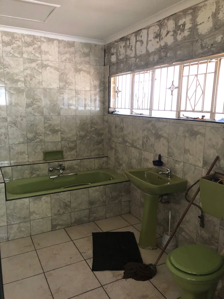 4 Bedroom Property for Sale in Erasmia Gauteng