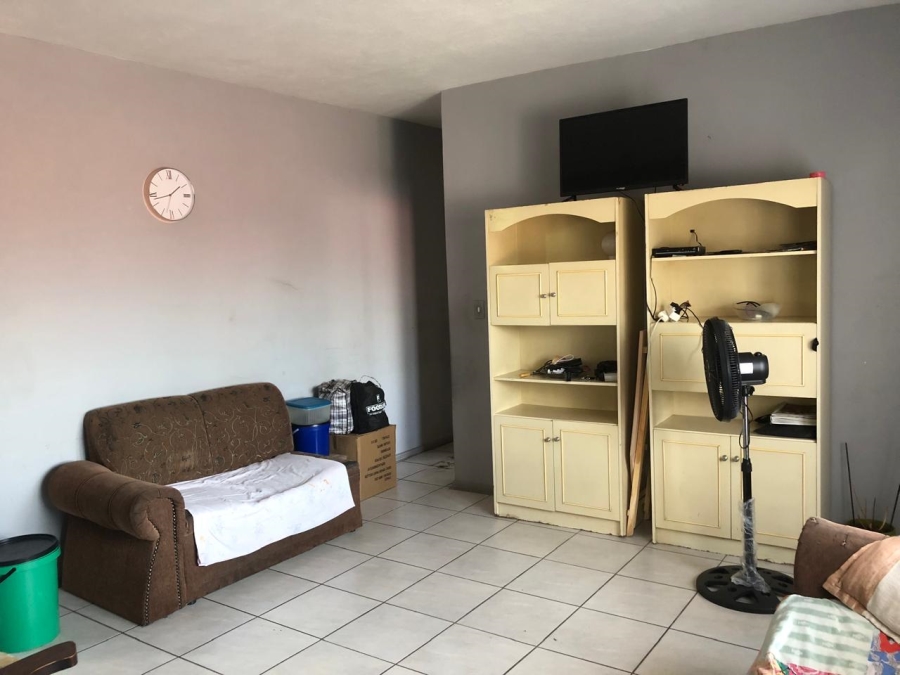 To Let 2 Bedroom Property for Rent in Laudium Gauteng