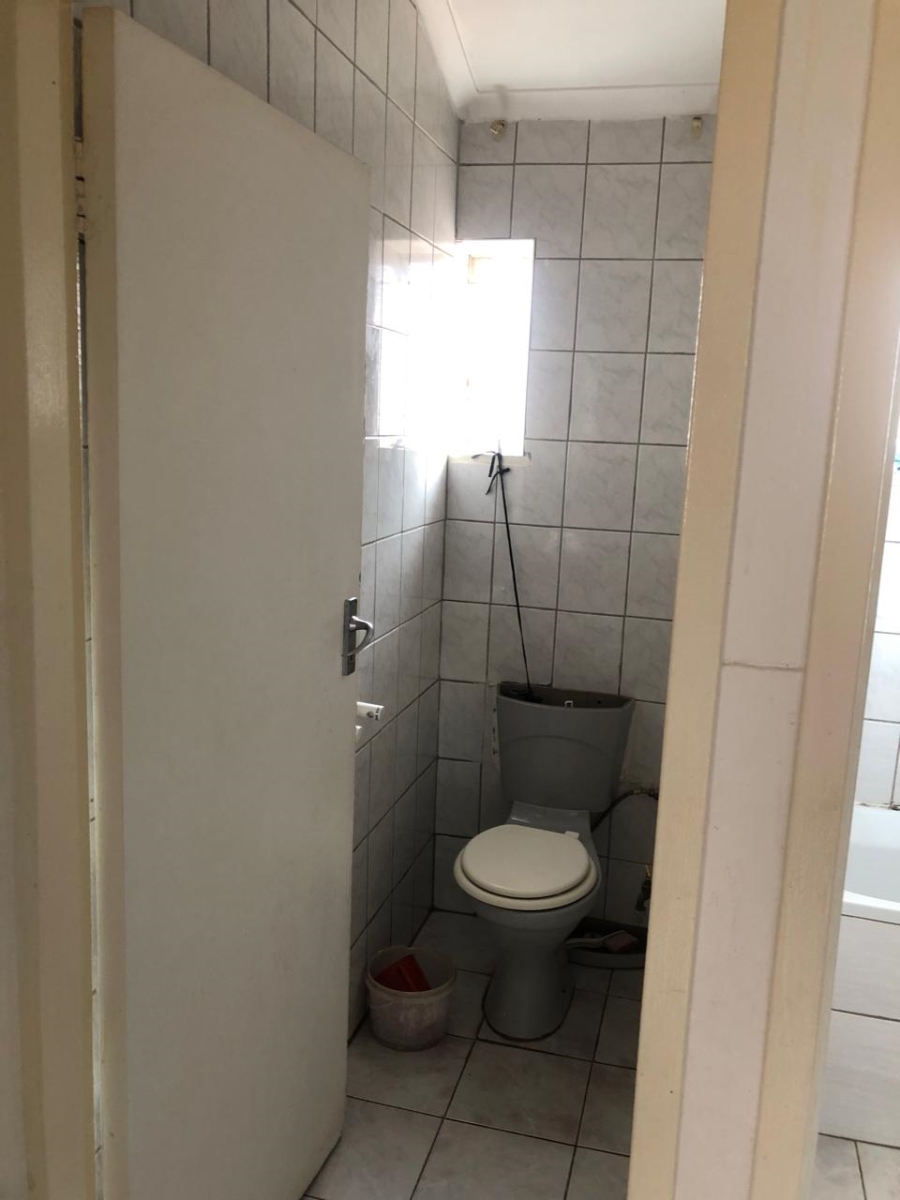 4 Bedroom Property for Sale in Laudium Gauteng