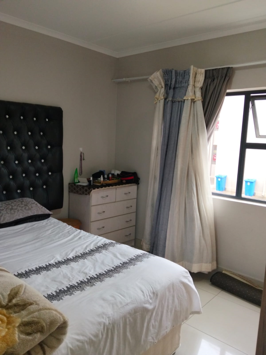 To Let 2 Bedroom Property for Rent in Erasmia Gauteng