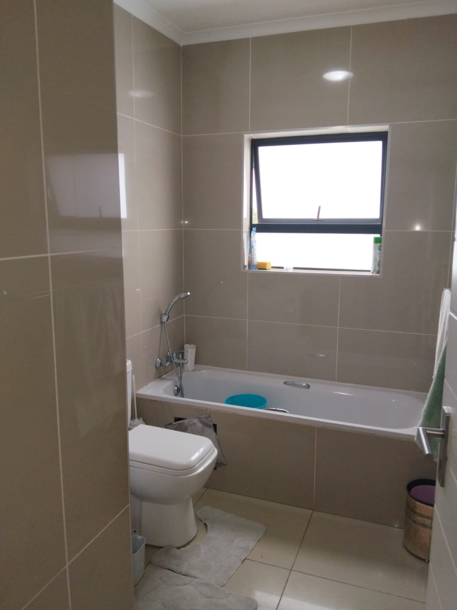 To Let 2 Bedroom Property for Rent in Erasmia Gauteng