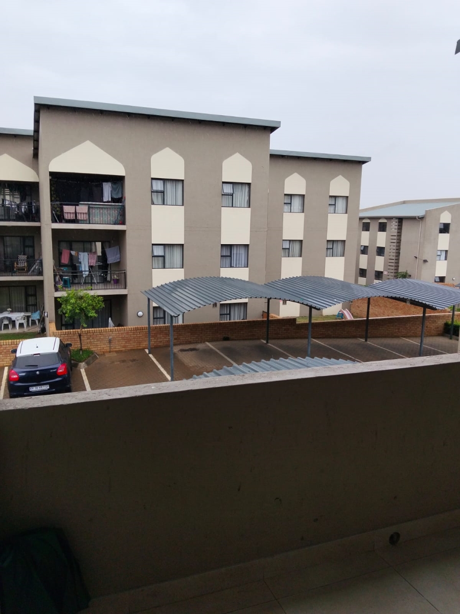 To Let 2 Bedroom Property for Rent in Erasmia Gauteng