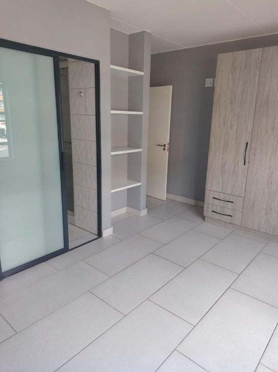 To Let 2 Bedroom Property for Rent in Bedfordview Gauteng