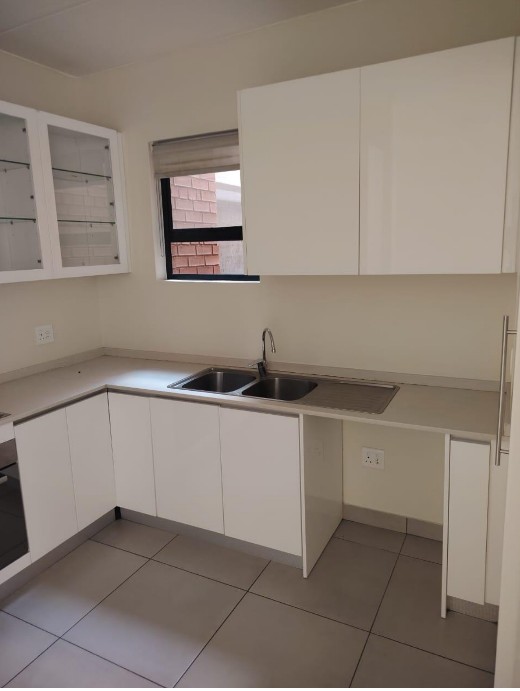 To Let 2 Bedroom Property for Rent in Bedfordview Gauteng