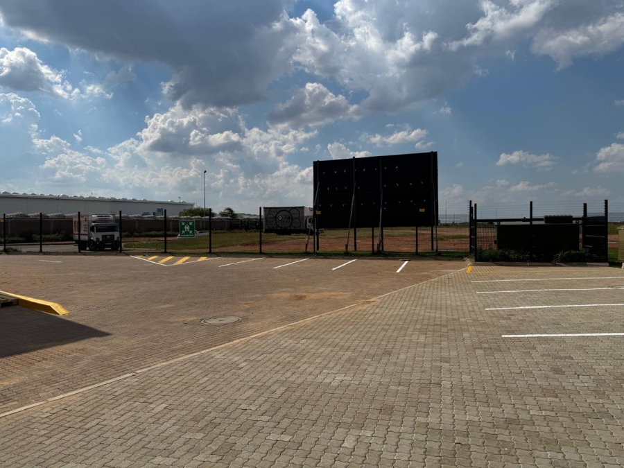 Commercial Property for Sale in Larrendale Gauteng