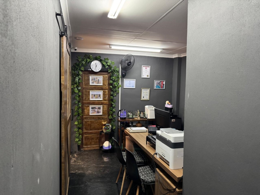 Commercial Property for Sale in Bredell Gauteng