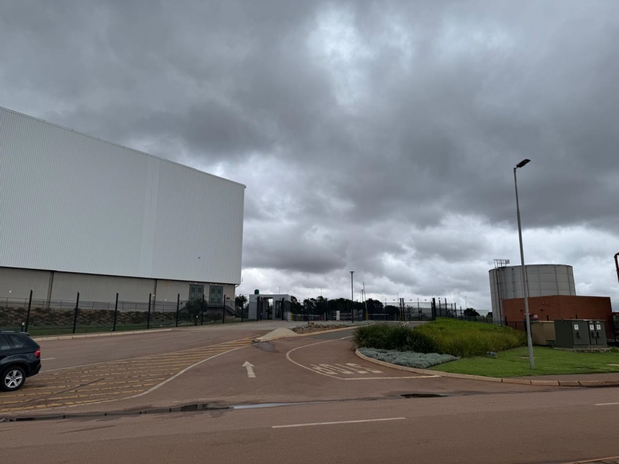 To Let commercial Property for Rent in Glen Marais Gauteng