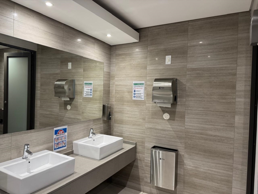 To Let commercial Property for Rent in Glen Marais Gauteng