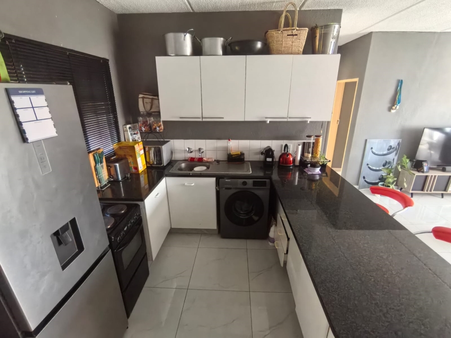 2 Bedroom Property for Sale in Norkem Park Gauteng