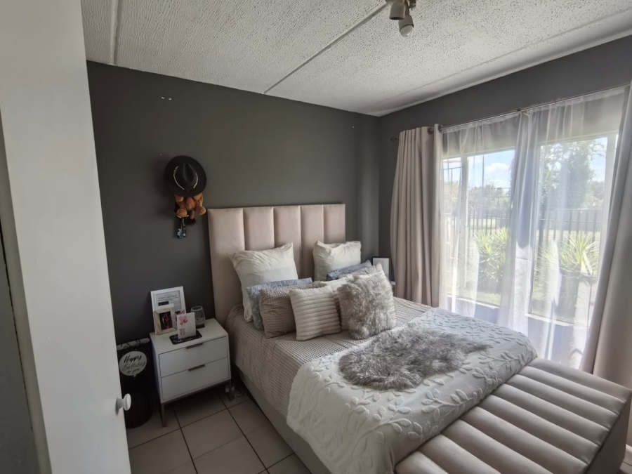 2 Bedroom Property for Sale in Norkem Park Gauteng