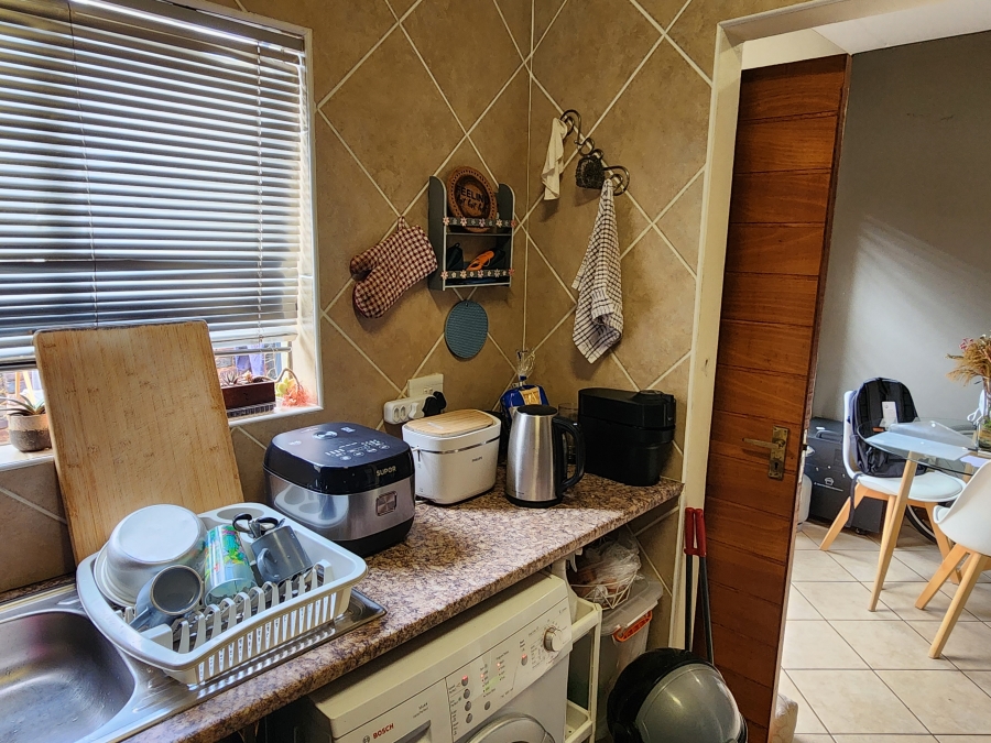 2 Bedroom Property for Sale in Sugar Bush Estate Gauteng