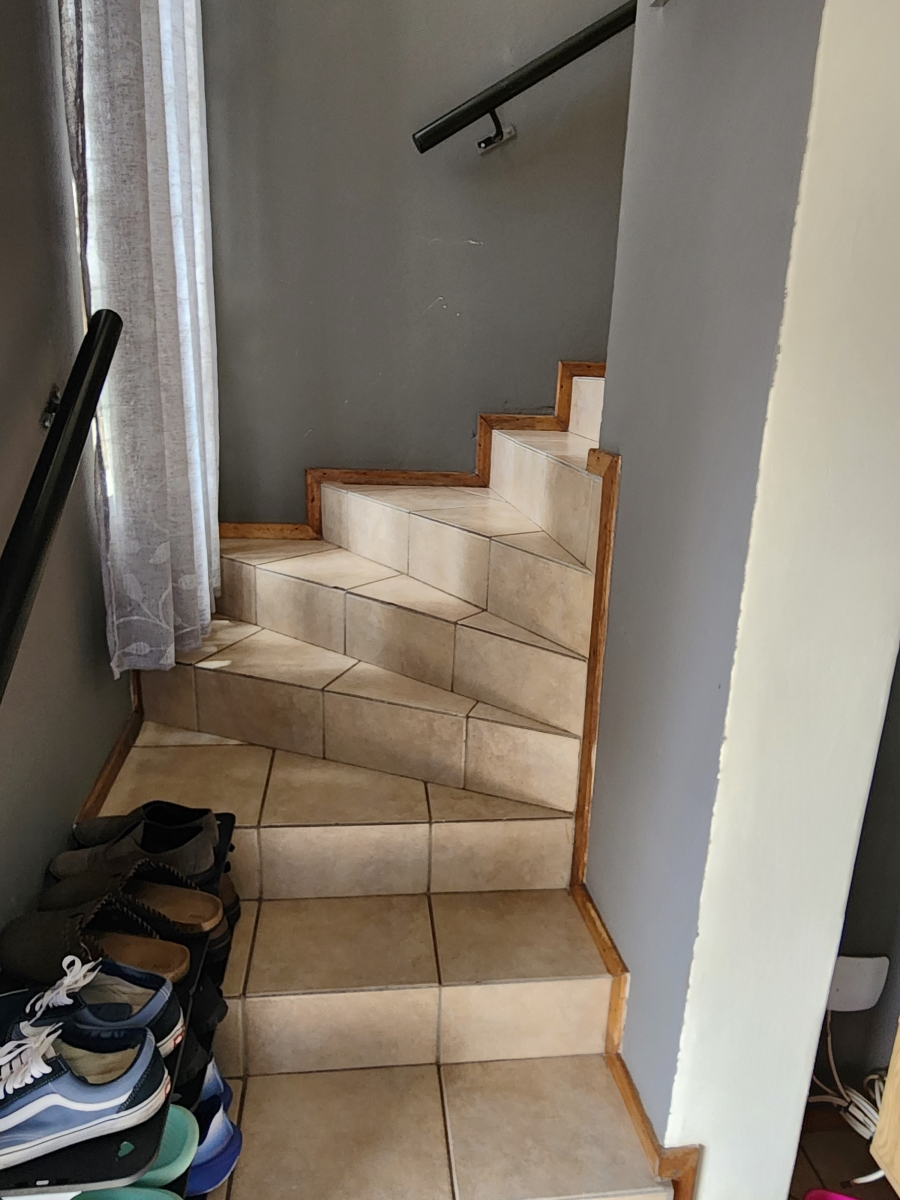 2 Bedroom Property for Sale in Sugar Bush Estate Gauteng