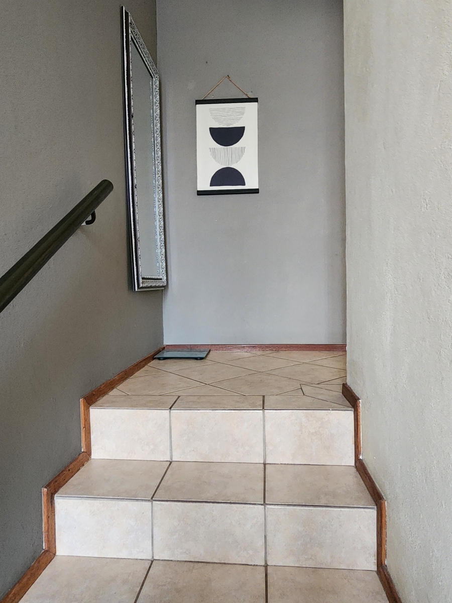 2 Bedroom Property for Sale in Sugar Bush Estate Gauteng