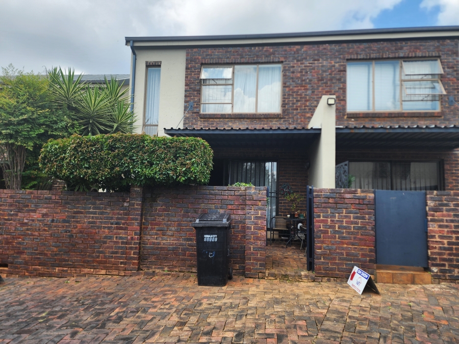 2 Bedroom Property for Sale in Sugar Bush Estate Gauteng