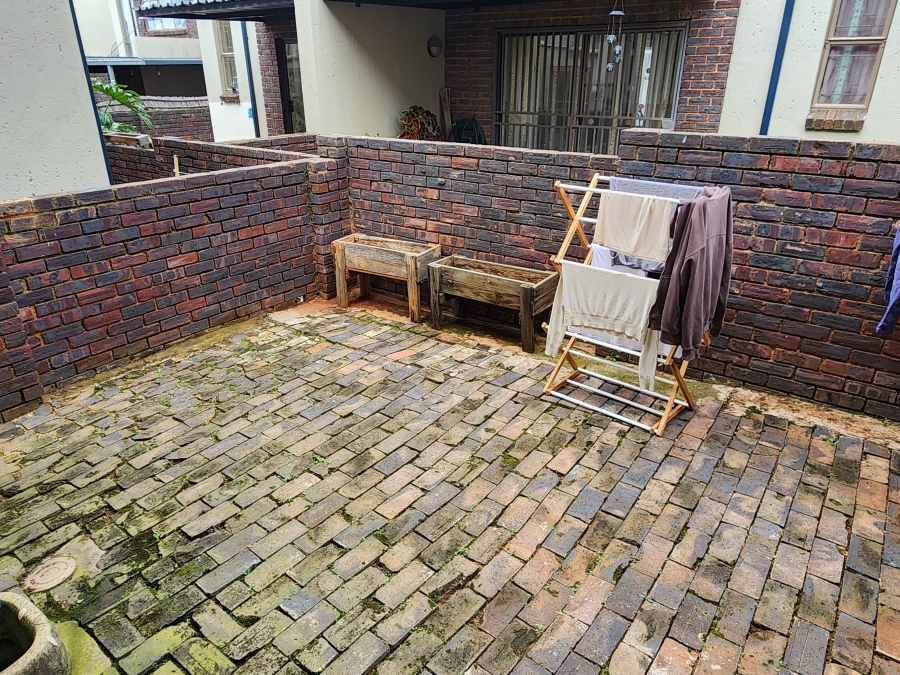 2 Bedroom Property for Sale in Sugar Bush Estate Gauteng