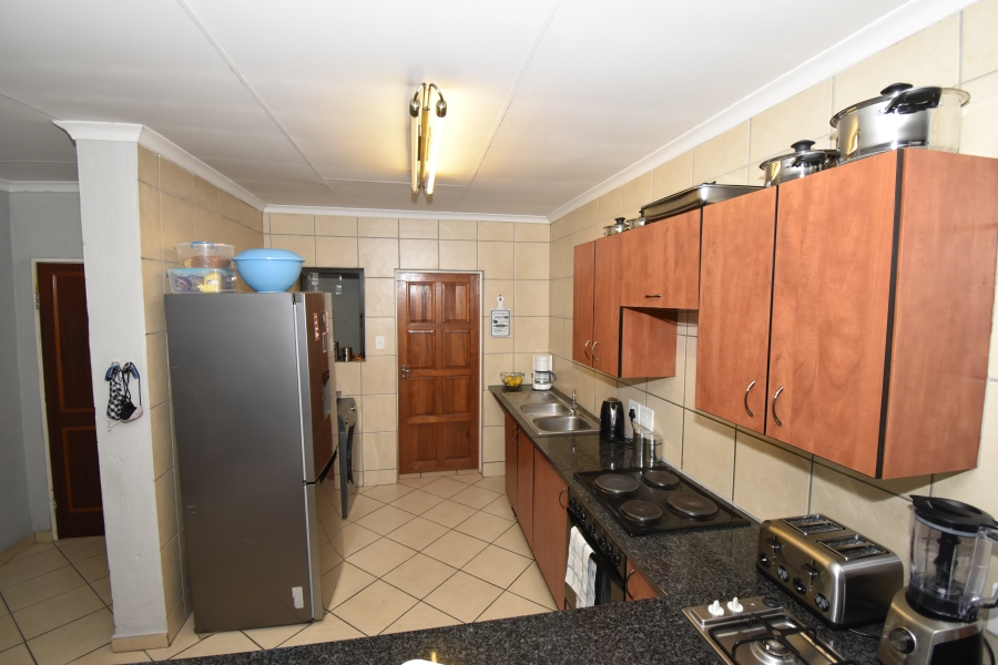 To Let 2 Bedroom Property for Rent in Northgate Gauteng
